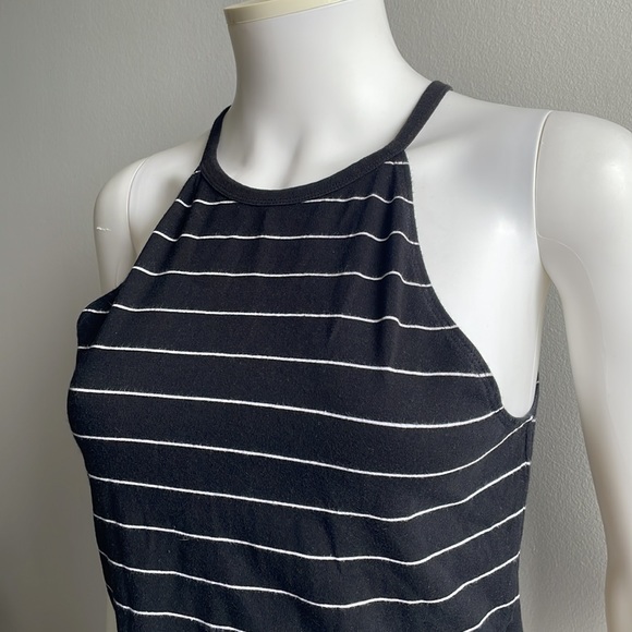 Striped Tank Top Garage Size Medium - Picture 2 of 6